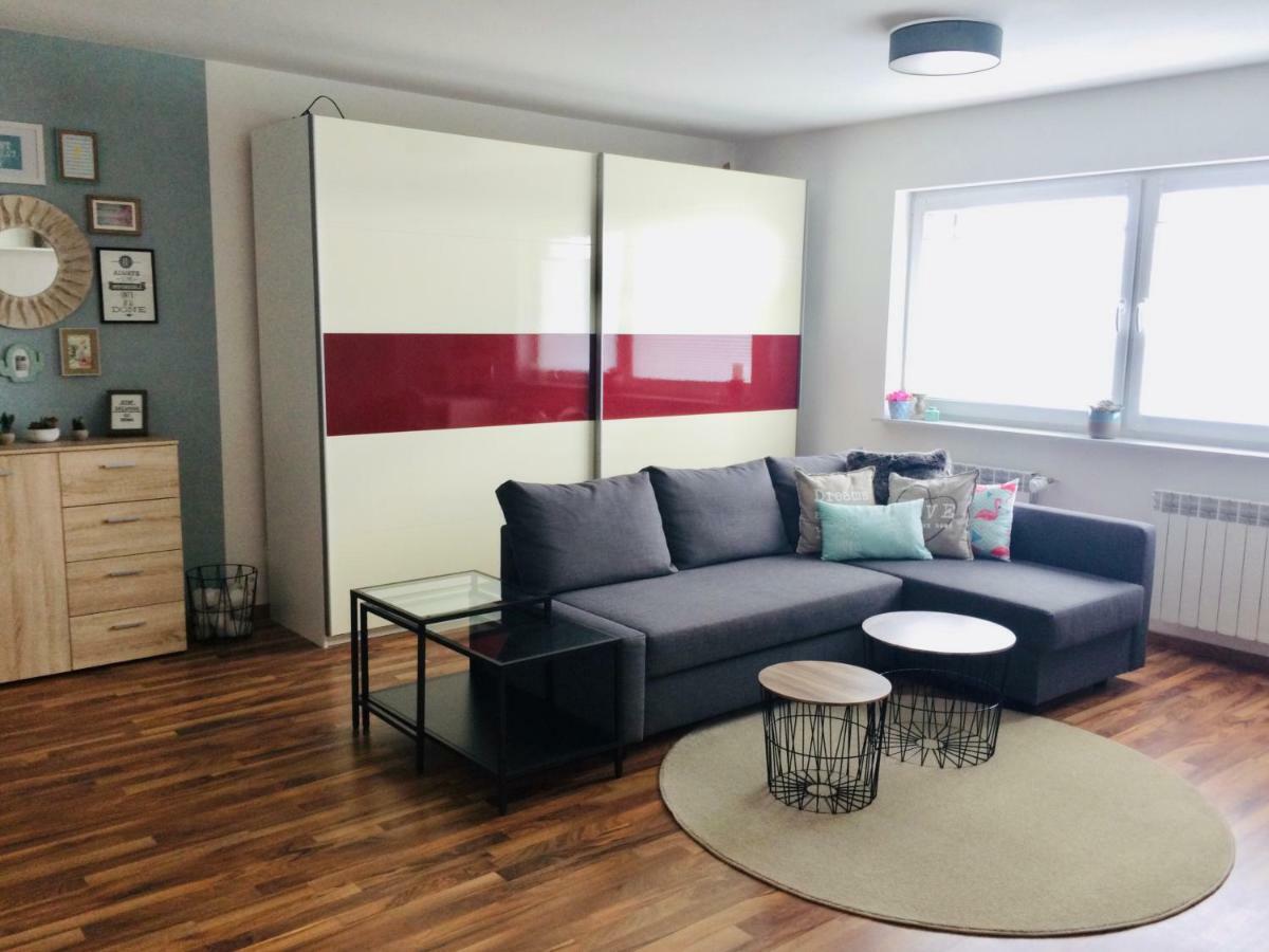 Neu! Top Apartment! 7Km Saarbruecken! Terrasse, Garten! Sulzbach  Exteriör bild
